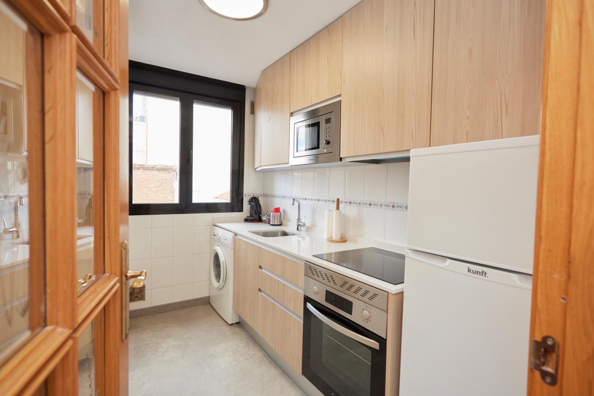 Alojamiento Santa Rosa Madrid Ngoại thất bức ảnh