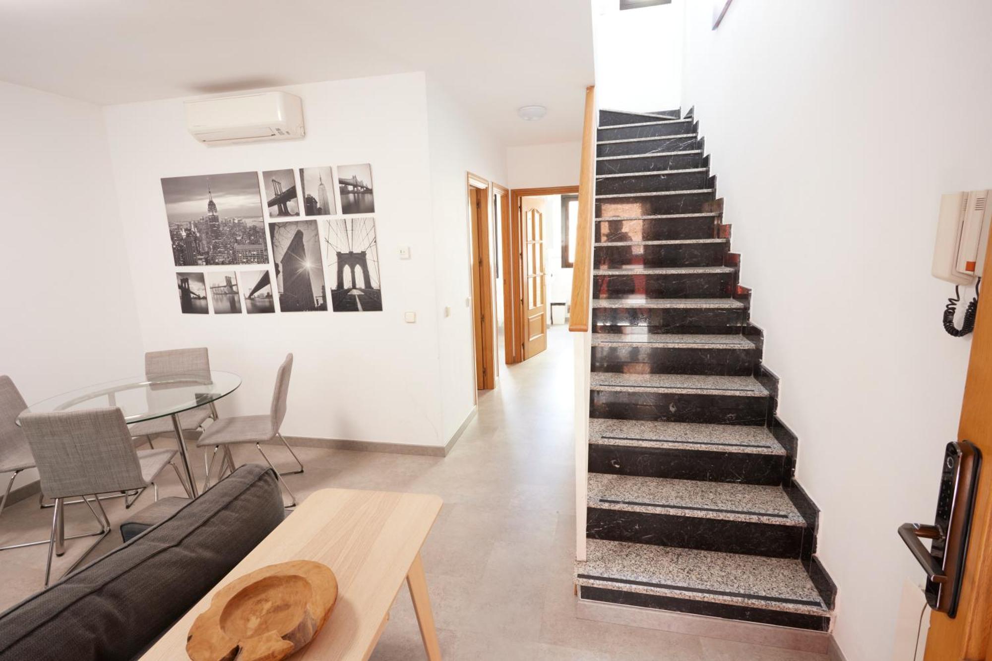 Alojamiento Santa Rosa Madrid Ngoại thất bức ảnh